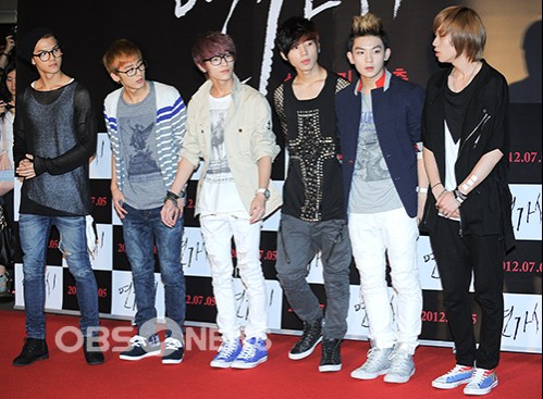 [15.11.2012] TEEN TOP se prépare pour leur comeback, attendu en début d’année prochaine 668221_66532_2412